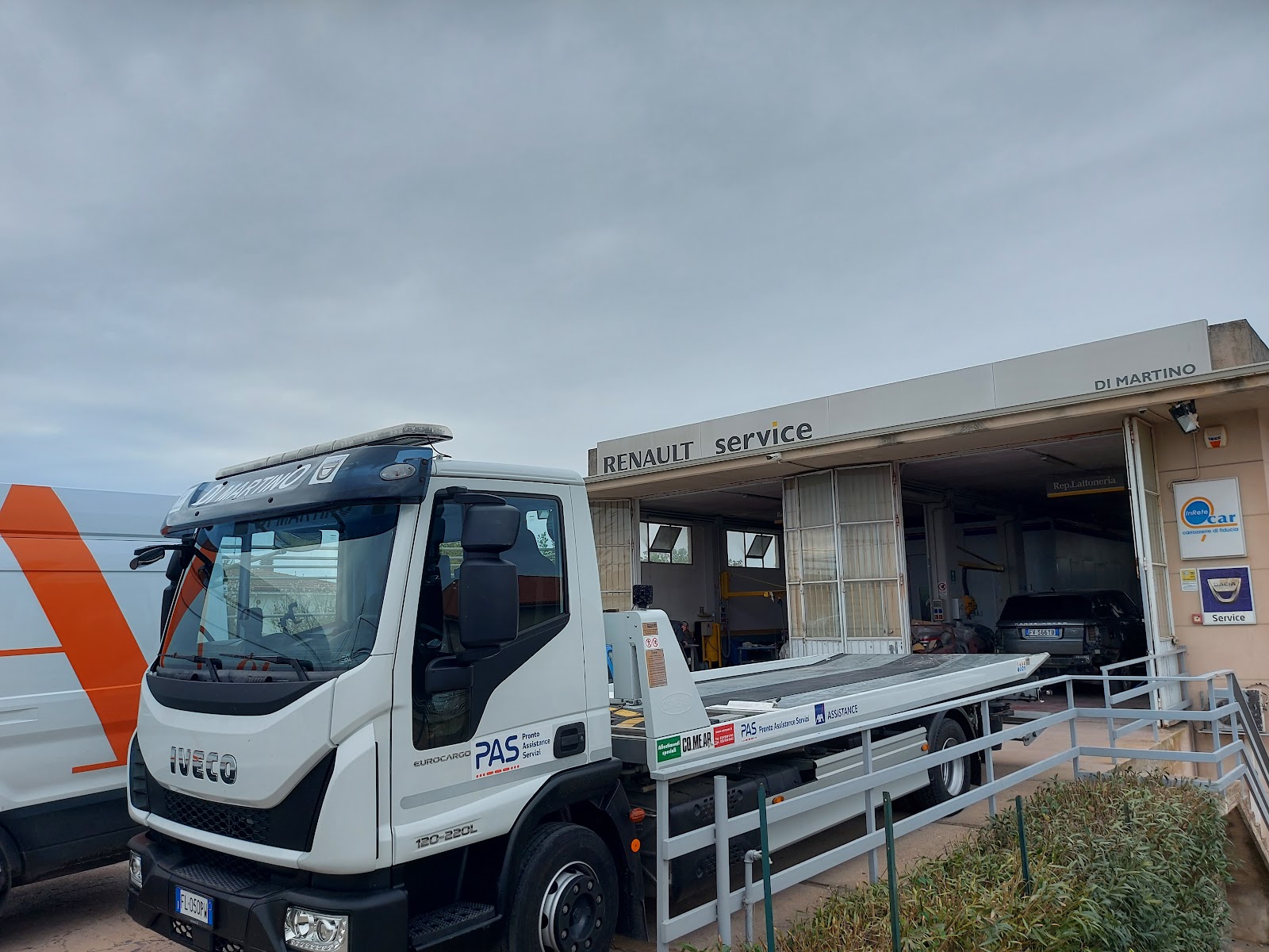 Autosoccorso e Autocarrozzeria Di Martino srl